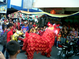 Barongsai-diJalan-HangTuah1.jpg