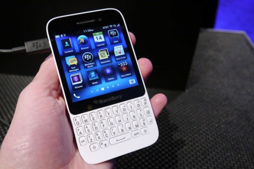BlackBerry-Q5-Hands-on-1.jpg