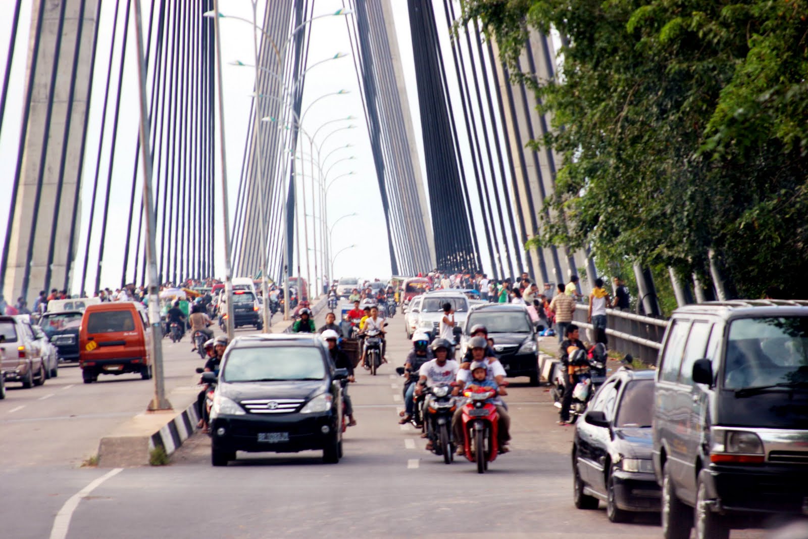 Jembatan_Barelang.jpg