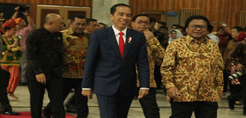 Jokowi-dan-Oso1.gif