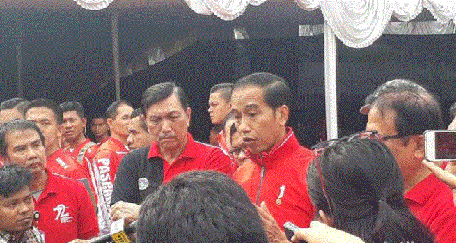 Jokowi_thamrin.gif