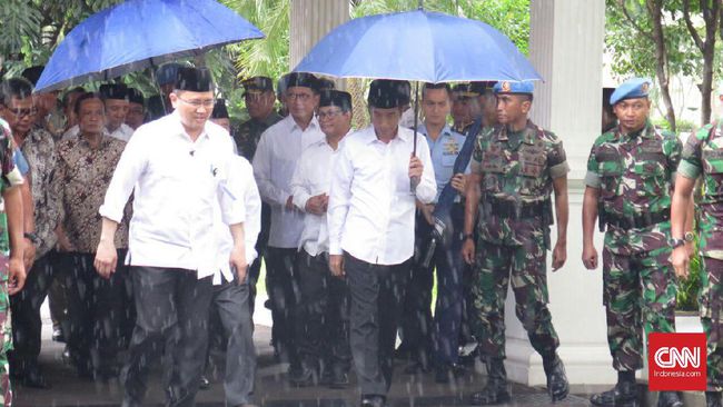 Payung-Jokowi.jpeg