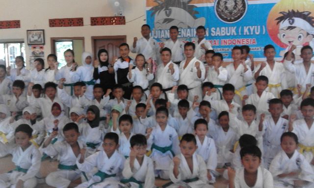 Ratusan_Peserta_Karate-Do_Gojukai_Indonesia_Kabupaten_Karimun_Ikuti_Ujian_Kenaikan_Sabuk_(KYU).jpg
