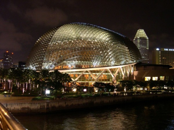 Singapore-cultural-centre-Public-Domain-Image-600x450.jpg