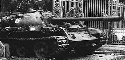 Tank-Vietnam-Utara400x192.gif