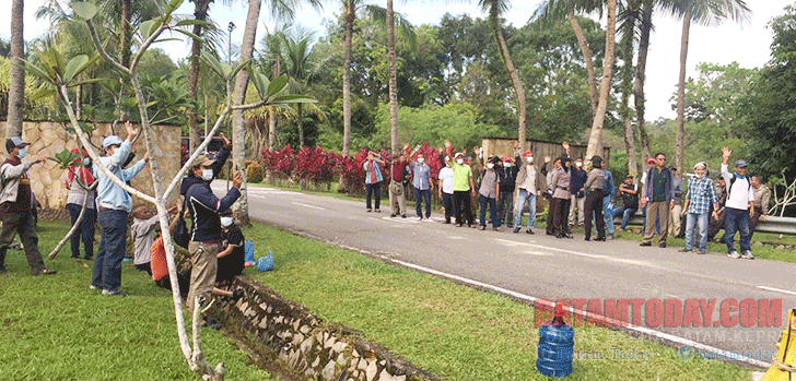 demo-karyawan-Bintan-Lagoon.gif