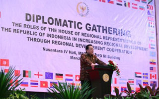 diplomatic-gathering1.jpg