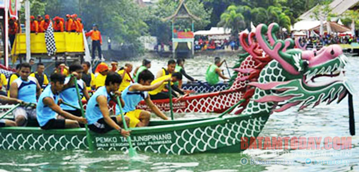 dragon-boat-race-tanjungpinang.jpg