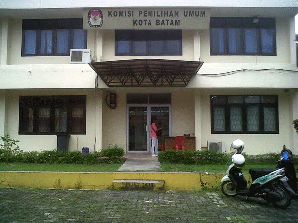 kantor-KPU.gif