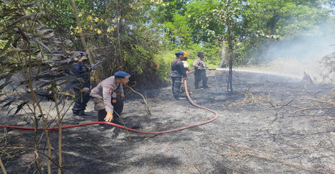 lahan_terbakar_kampung_sakera.jpg