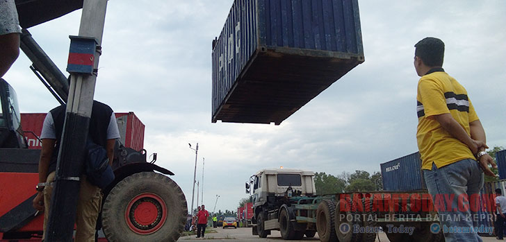 pengangkutan-kontainer1.jpg